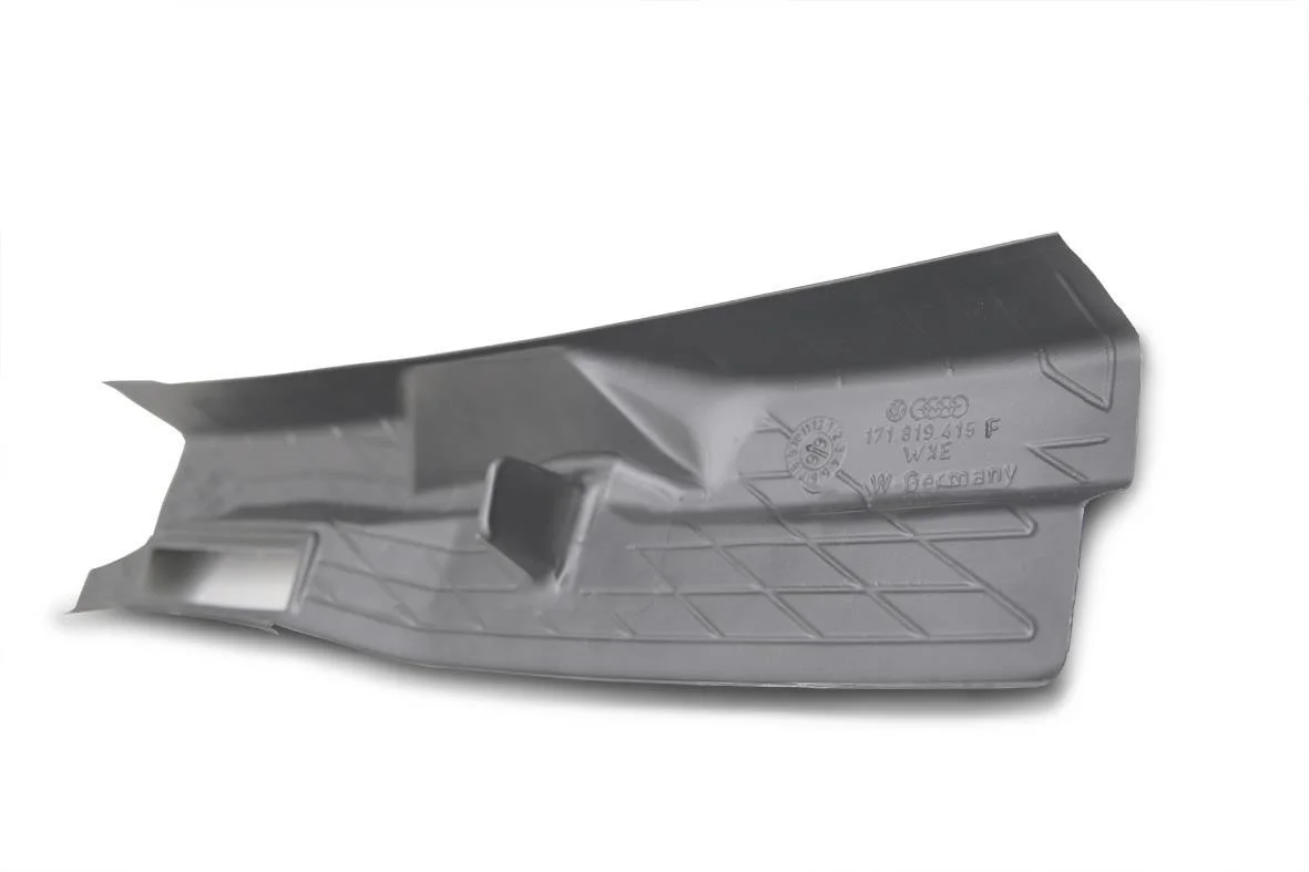 cache baie pare brise golf mk1